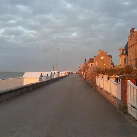 Prázdninový dům Le Clos Jolly, Location De Vacance A Aubin Sur *