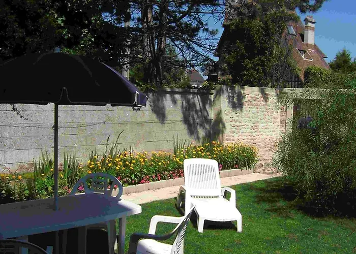 Prázdninový dům Le Clos Jolly, Location De Vacance A Aubin Sur